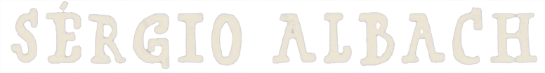 Nome Sérgio Albach escrito em letras maiúsculas de cor bege-clara com fundo transparente.